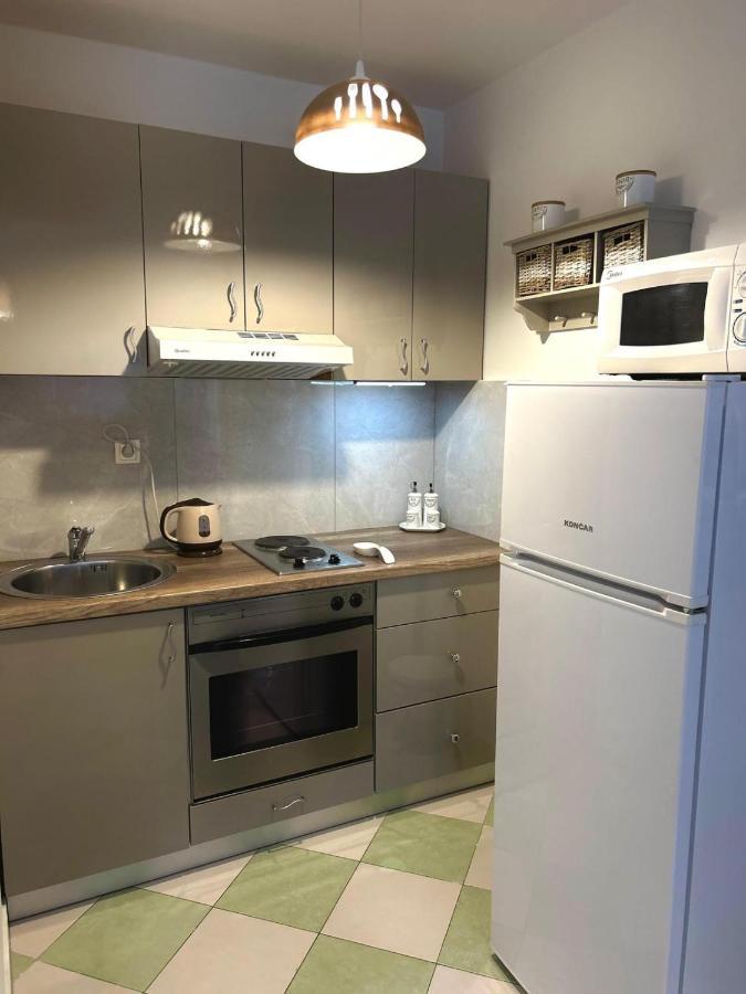 Apartments Villa Mira Kaštela Eksteriør billede