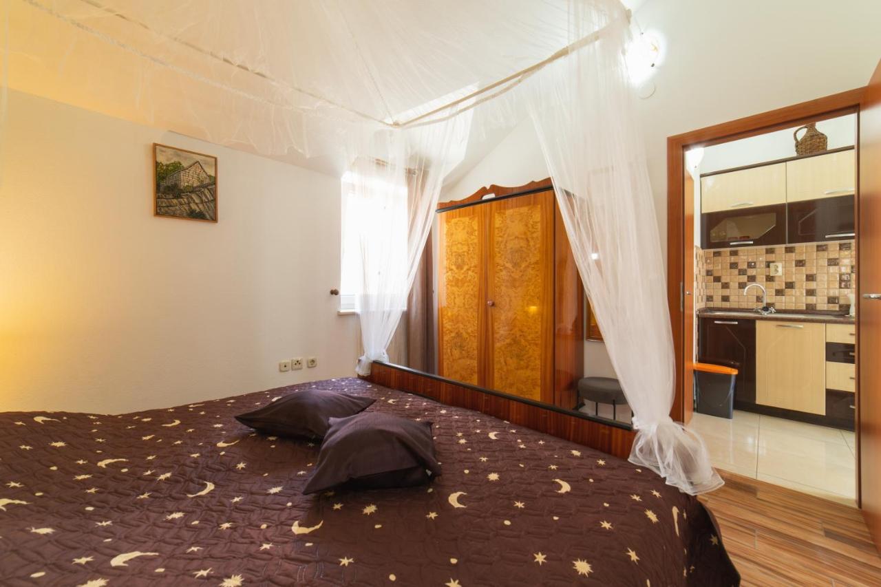 Apartments Villa Mira Kaštela Eksteriør billede