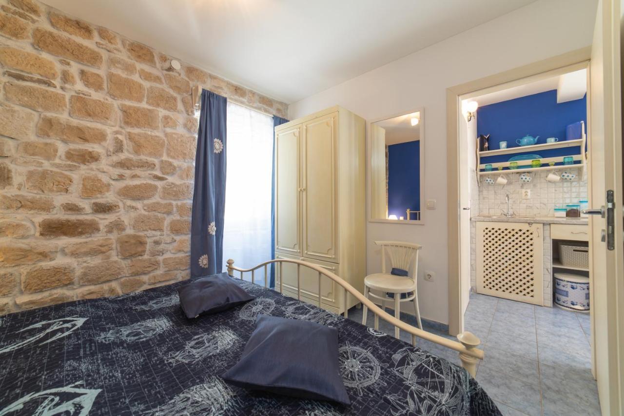 Apartments Villa Mira Kaštela Eksteriør billede