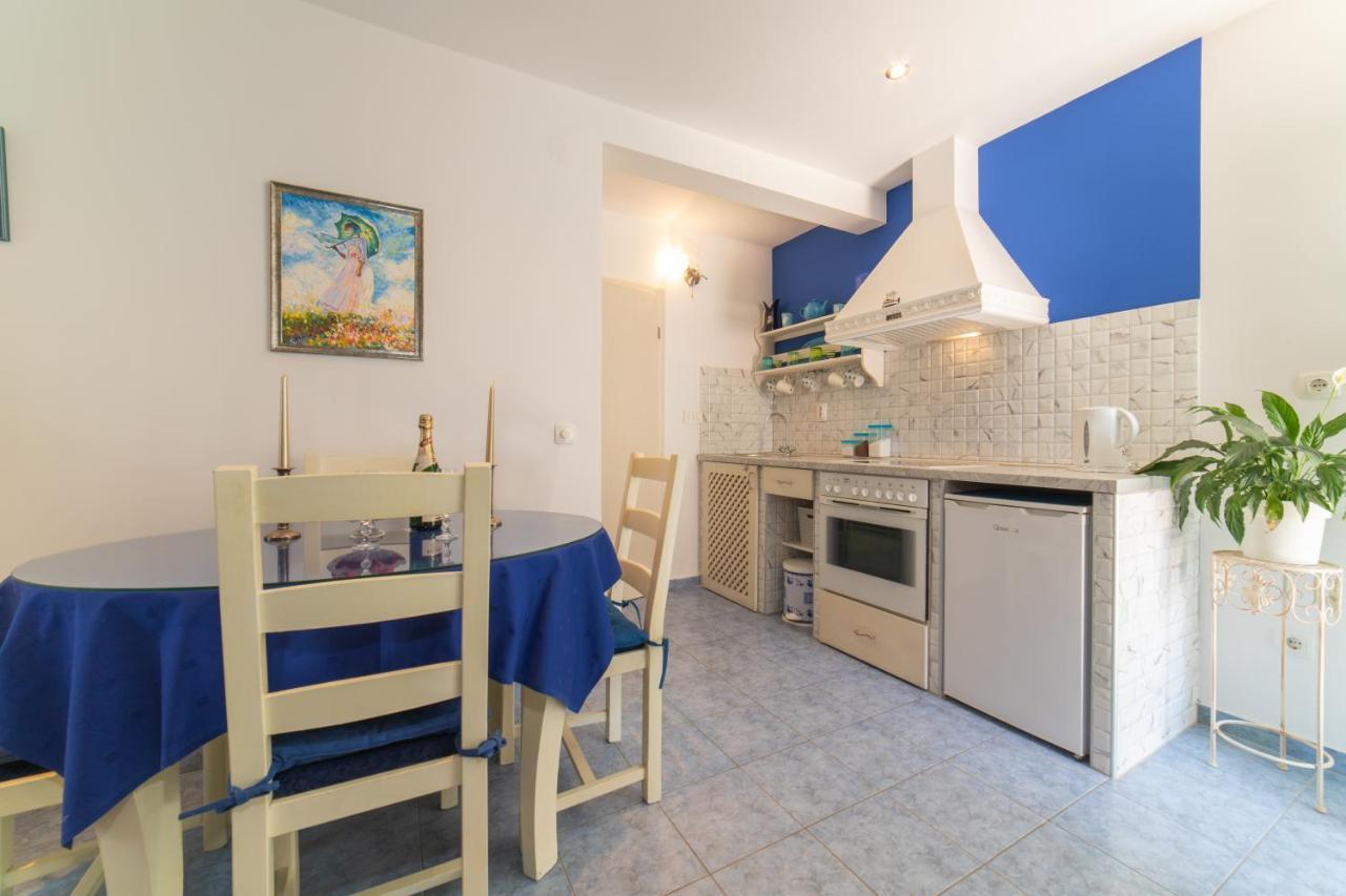 Apartments Villa Mira Kaštela Eksteriør billede